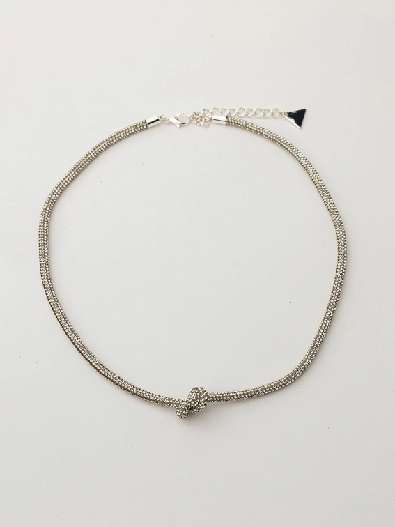 Carrie Halsband, Silver