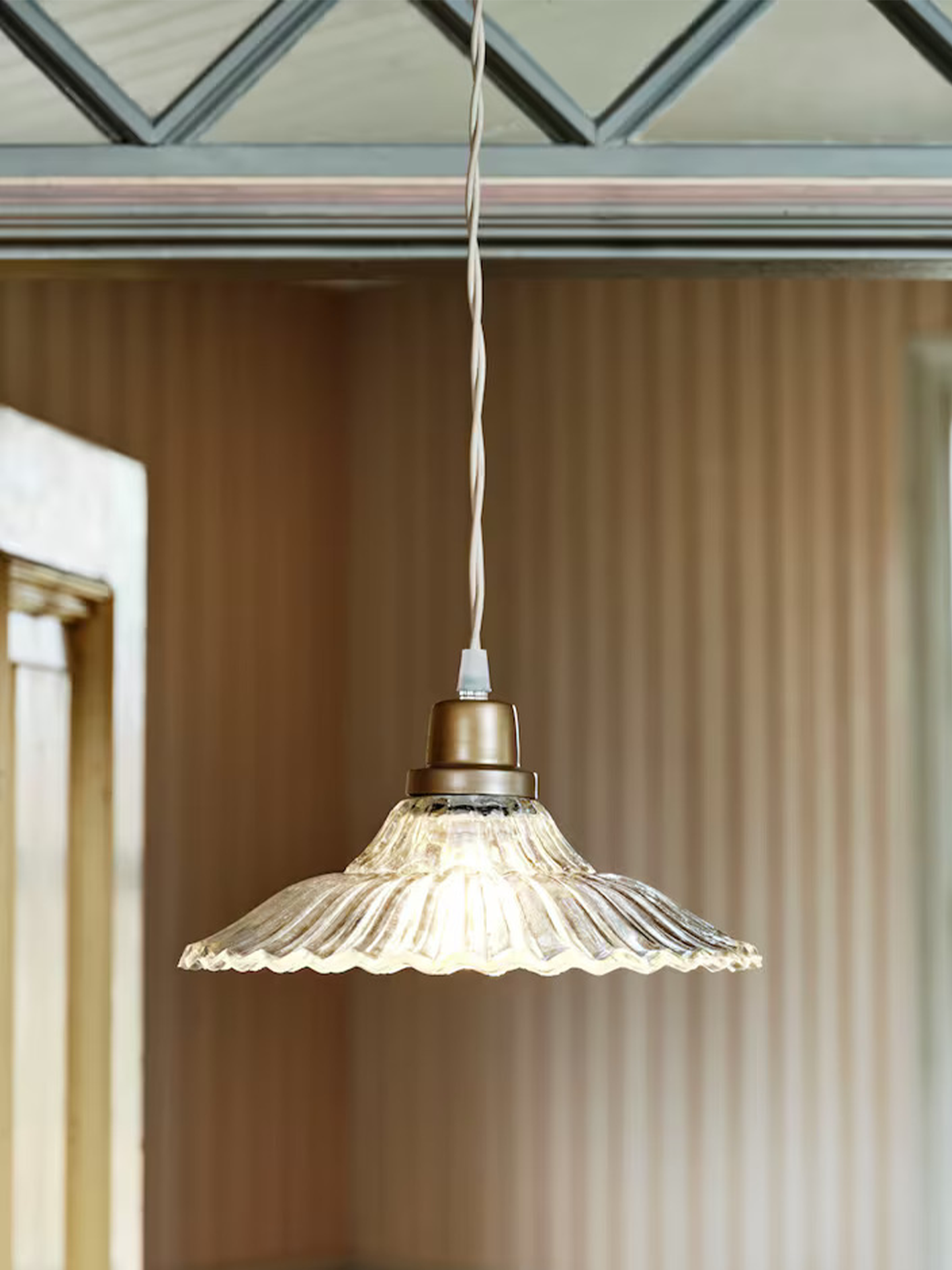 Gunilla Taklampa, Glas