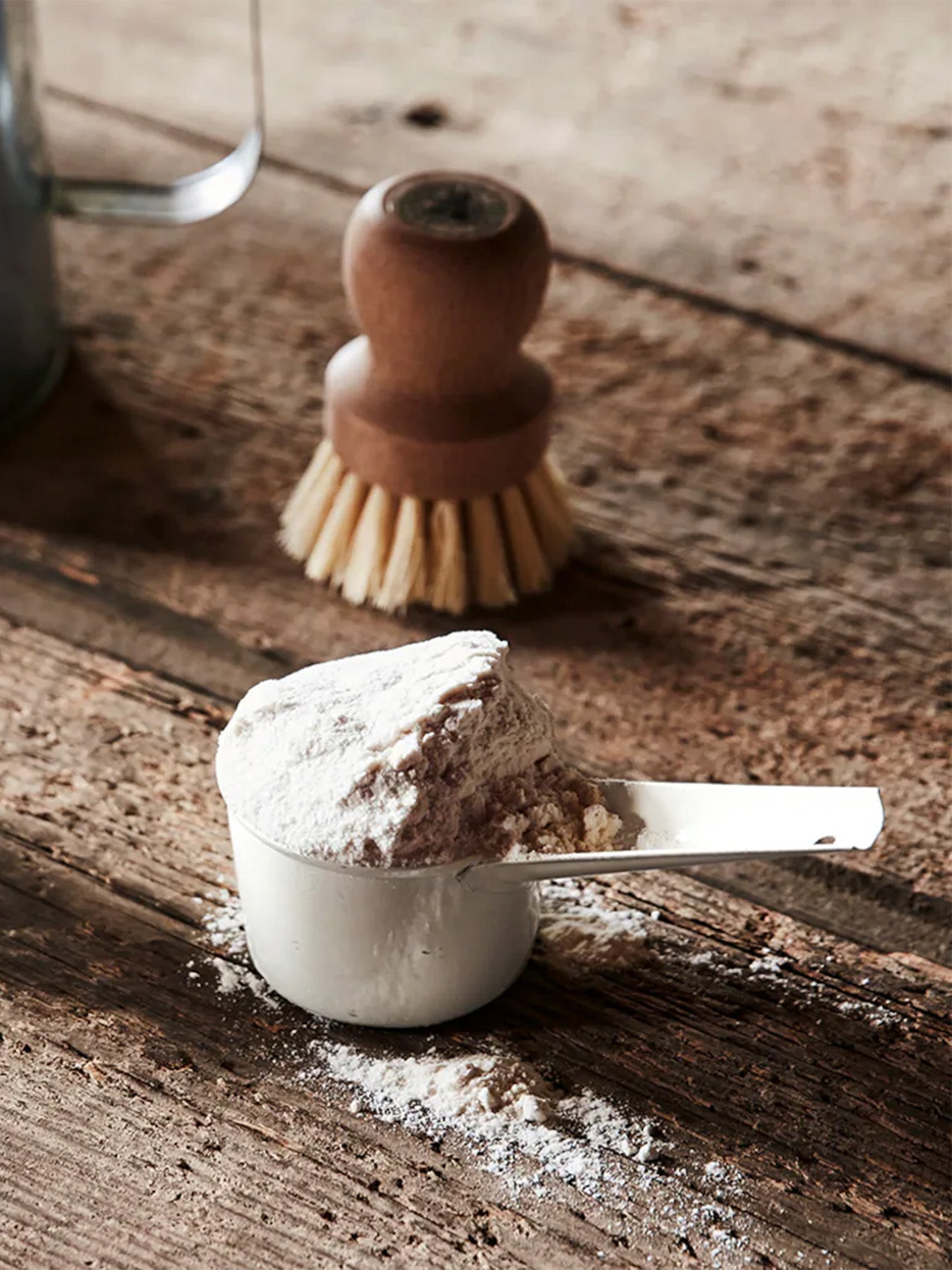 Ralf Decilitermått, Vit Metall