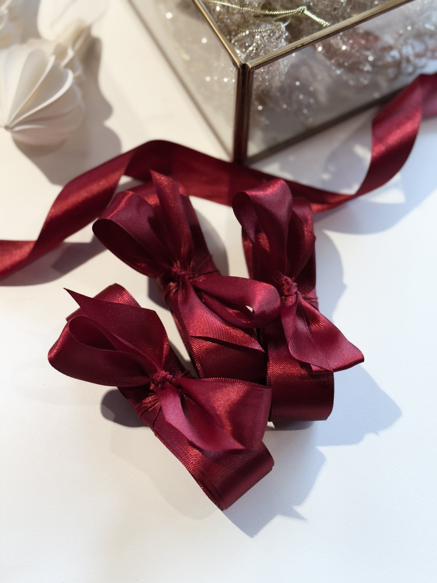 Satinband 25mm x 10 meter, Mörkröd