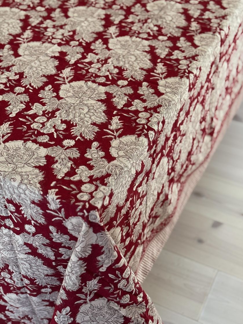 Sonja Duk Röd, 140x300 cm