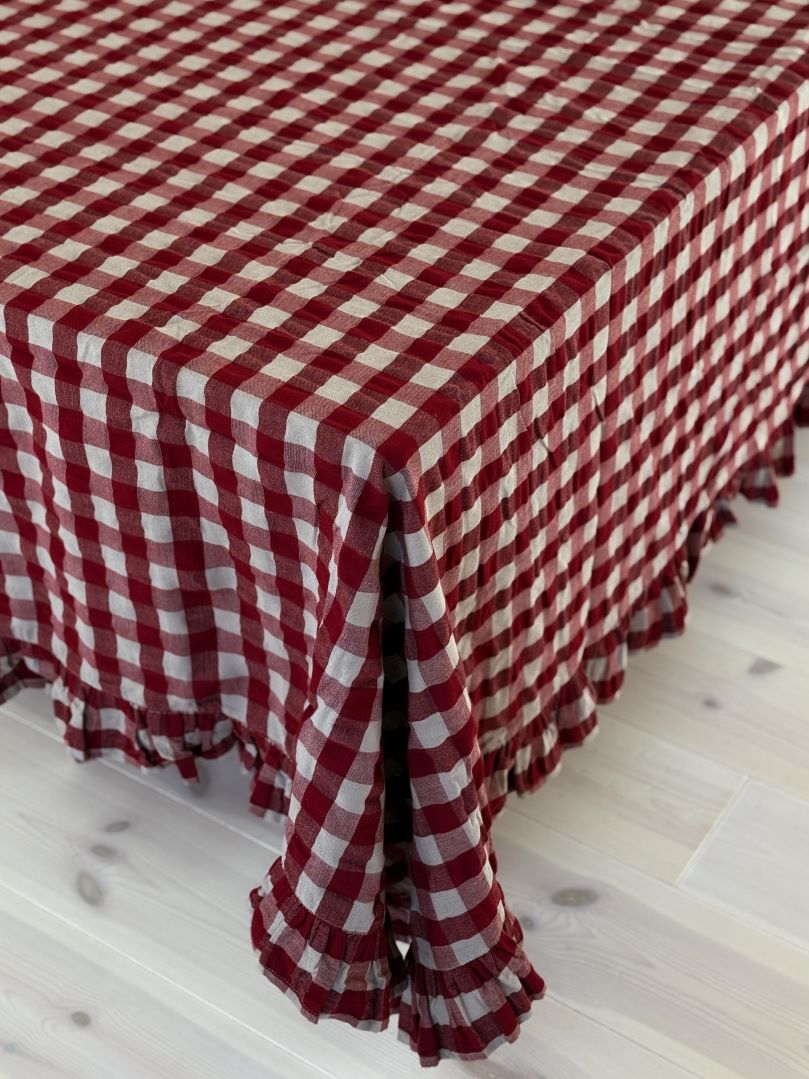 Lisa Rutig Duk, 140x250 cm, Röd