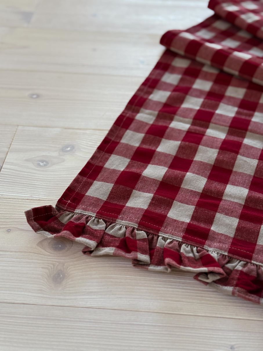 Lisa Rutig Löpare, 40x140 cm, Röd