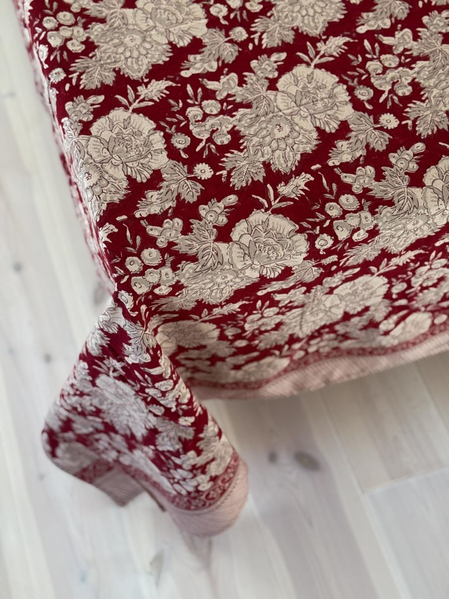 Sonja Duk Röd, 140x300 cm