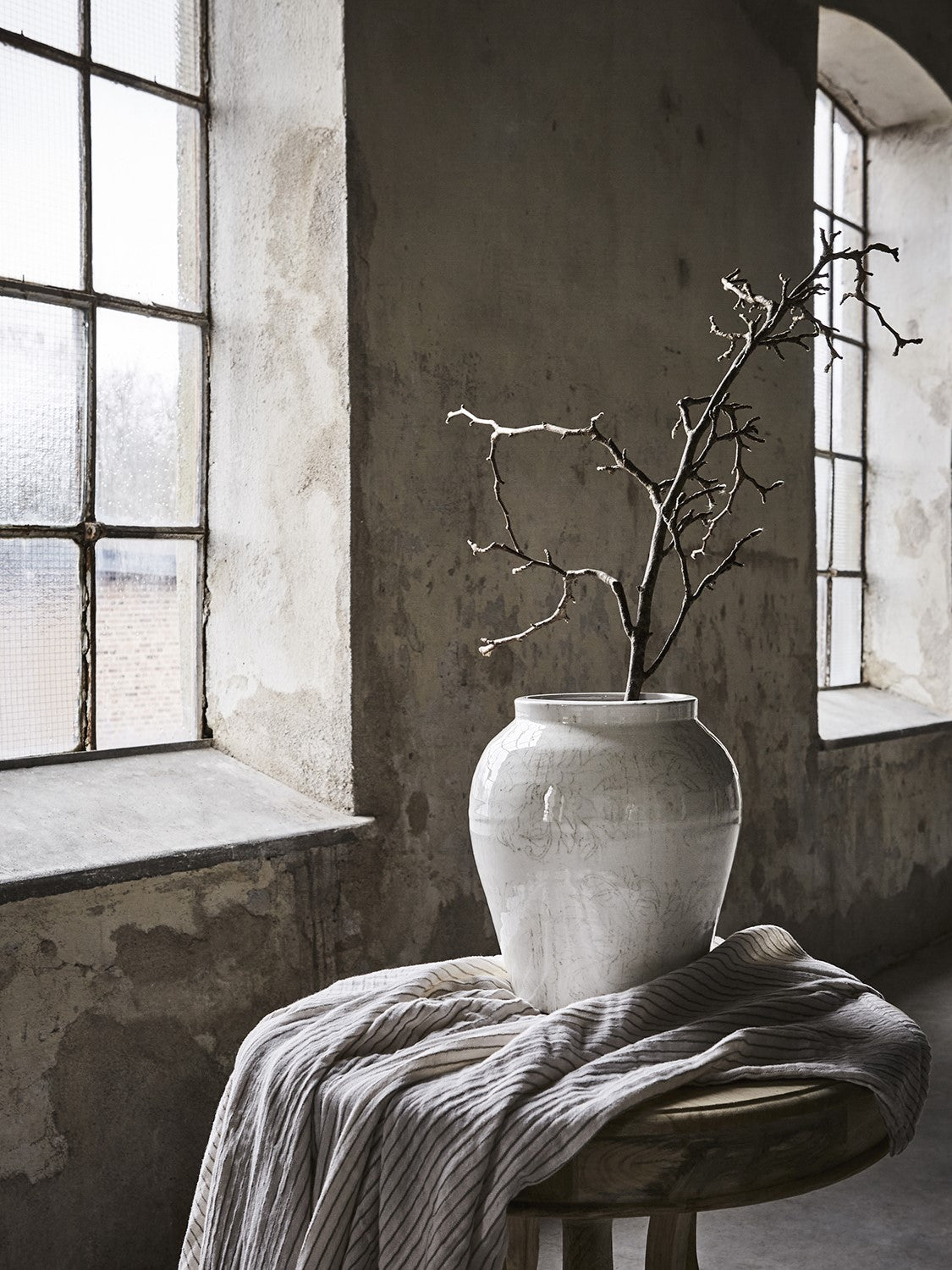 Elsa Duk, 130x220 cm, Randig Oliv/Offwhite